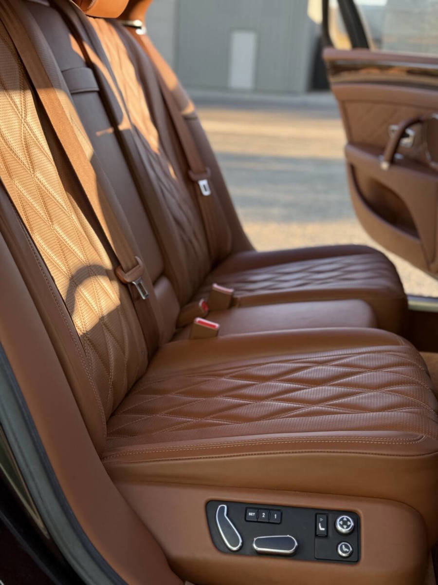 Used 2015 Bentley Flying Spur W12 image 24