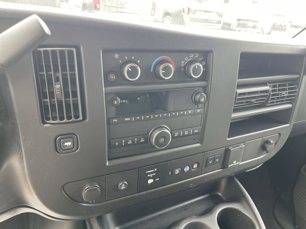 Used 2022 Chevrolet Express 2500 LS w/ Driver Convenience Package RWD image 6