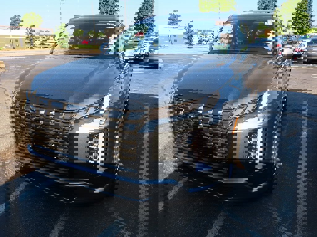 Used 2023 Hyundai Palisade SEL image 2