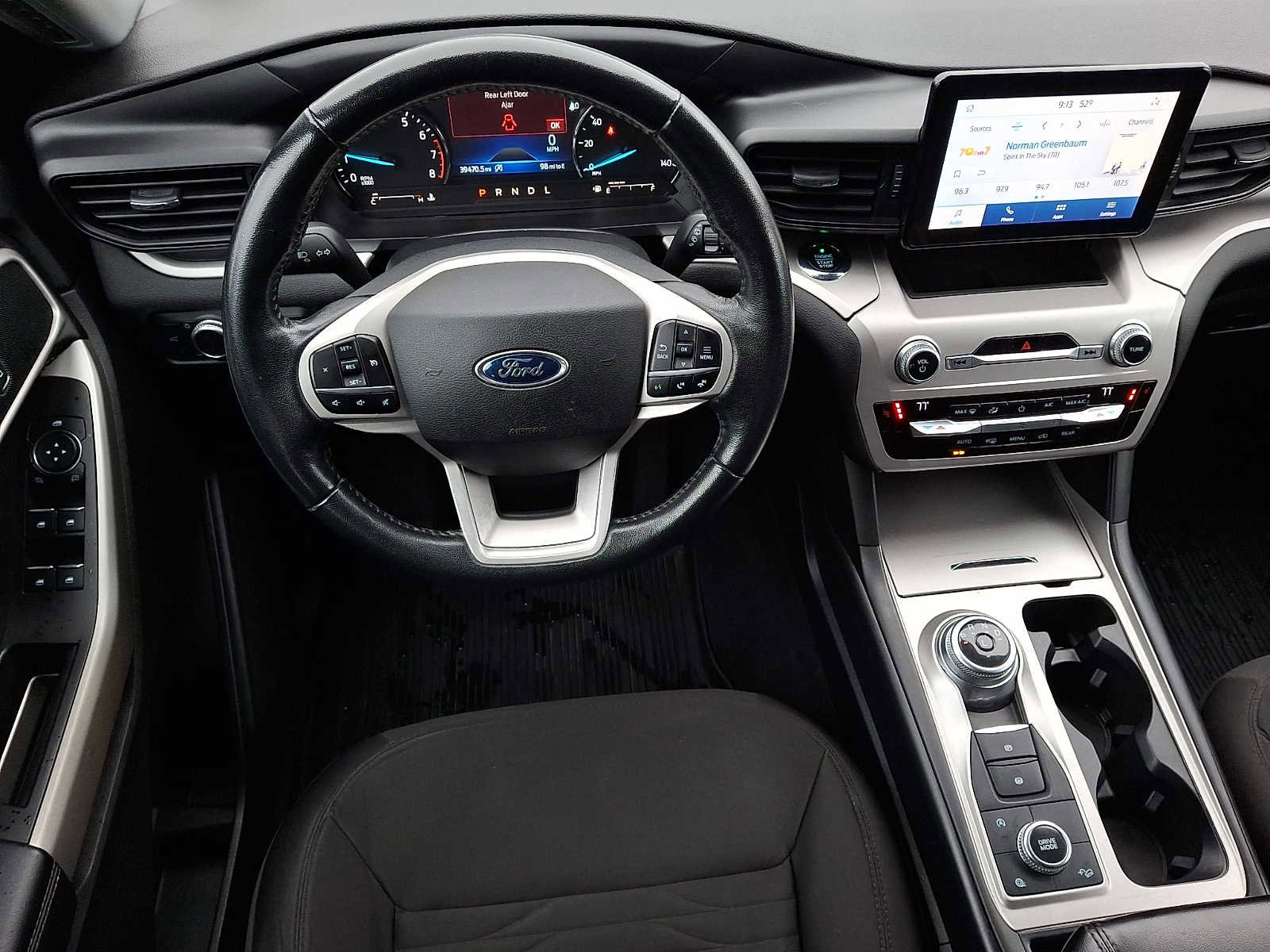 Used 2021 Ford Explorer XLT image 12