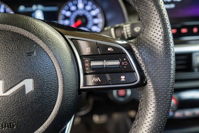 Used 2023 Kia Forte GT-Line w/ GT-Line Premium Package image 29