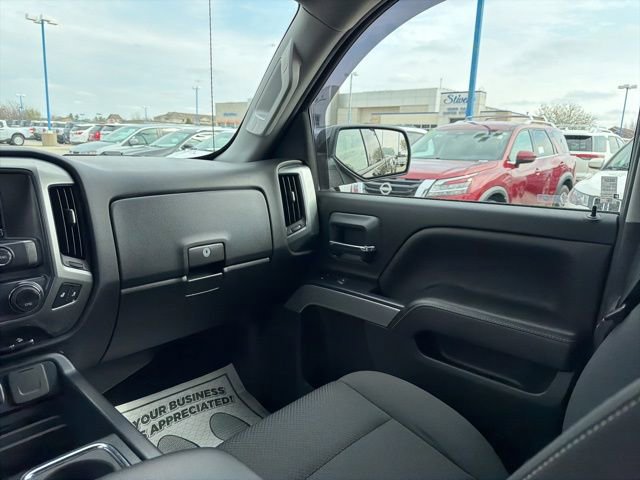 Used 2018 Chevrolet Silverado 1500 LT w/ All Star Edition image 22