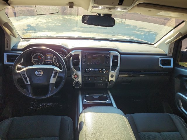 Used 2019 Nissan Titan SV w/ SV Convenience Package AWD/4WD image 10
