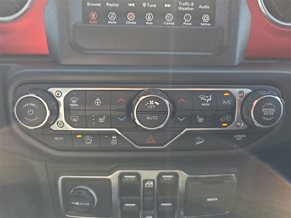 Used 2019 Jeep Wrangler Unlimited Rubicon w/ Cold Weather Group image 22