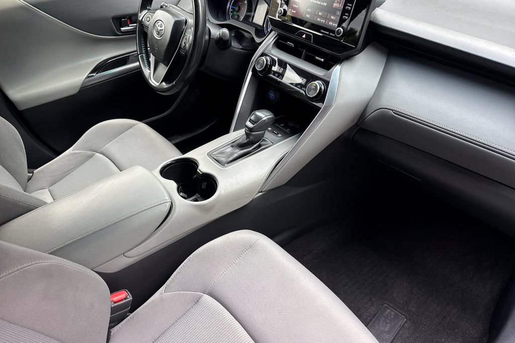 Certified 2021 Toyota Venza LE AWD/4WD image 15