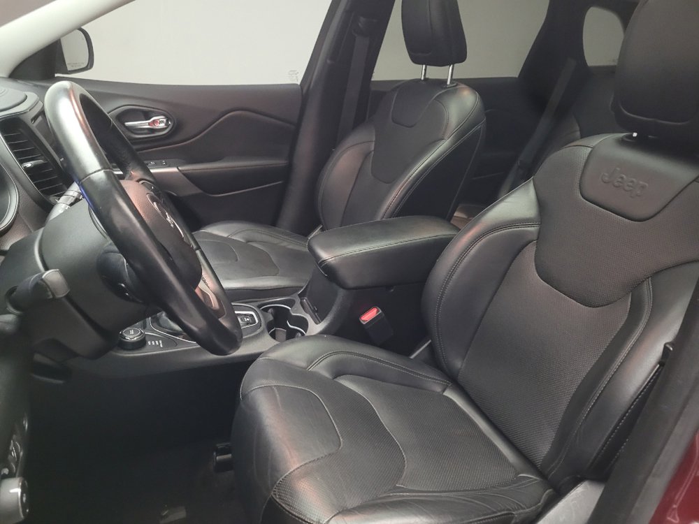 Used 2019 Jeep Cherokee Limited AWD/4WD image 17