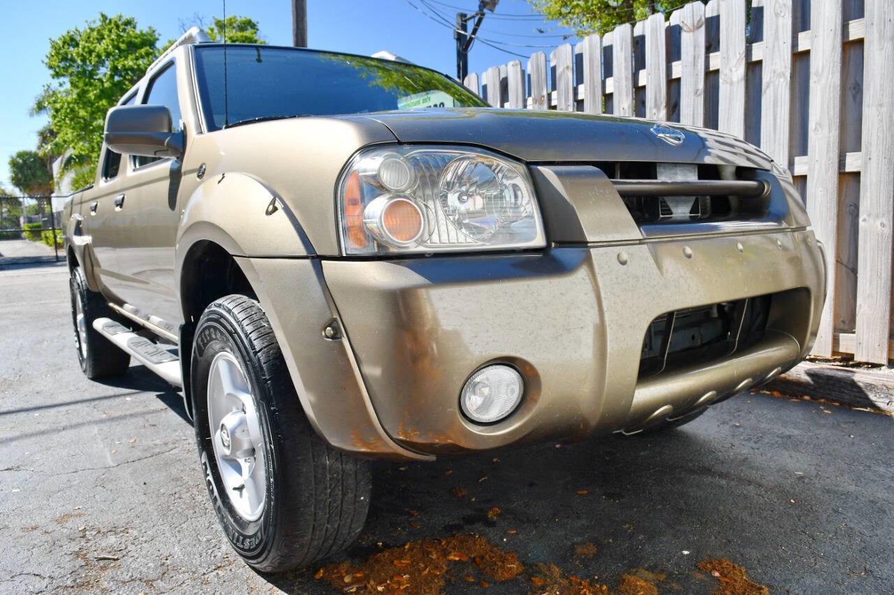 Used 2001 Nissan Frontier SE image 39