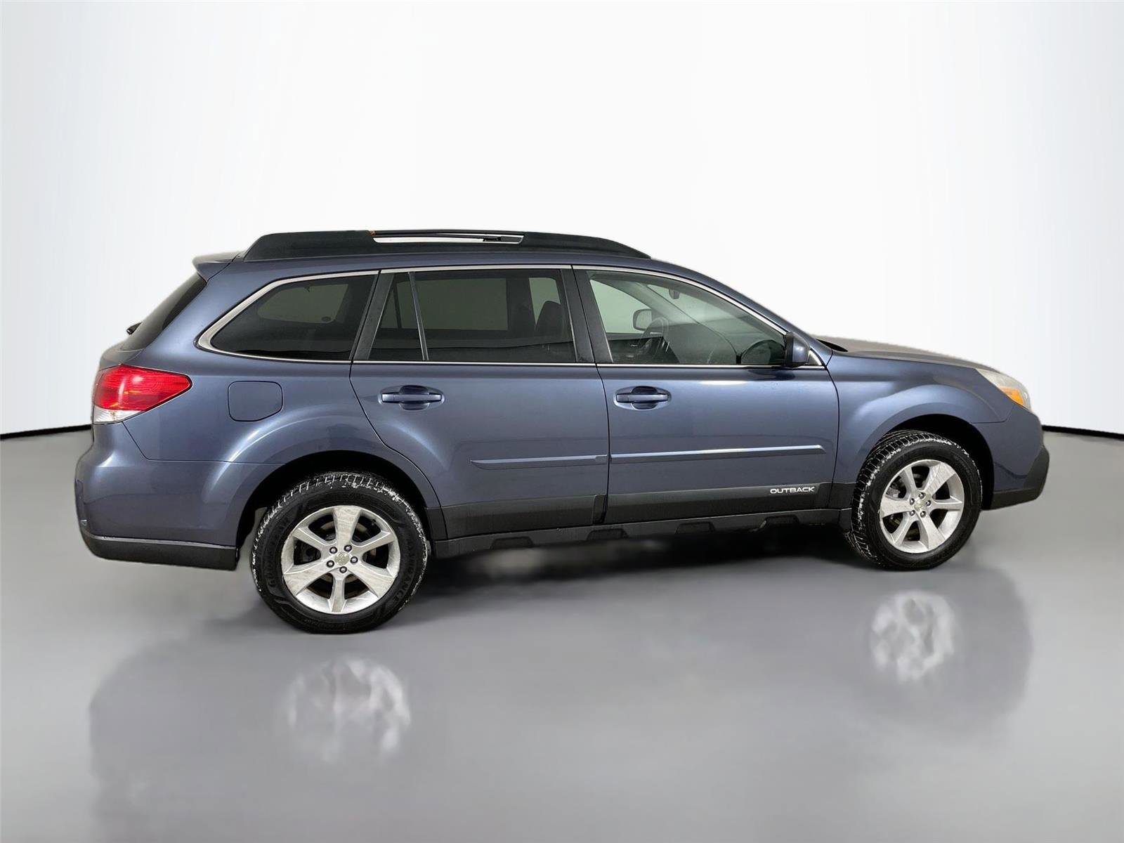 Used 2014 Subaru Outback 2.5i Limited w/ Moonroof Package image 8
