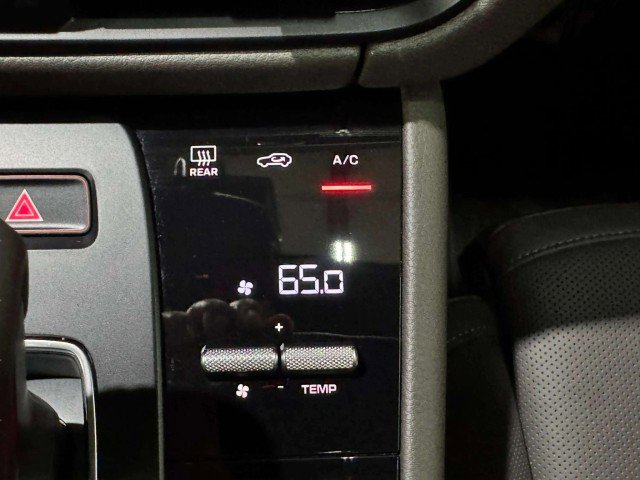 Used 2024 Porsche Macan image 62