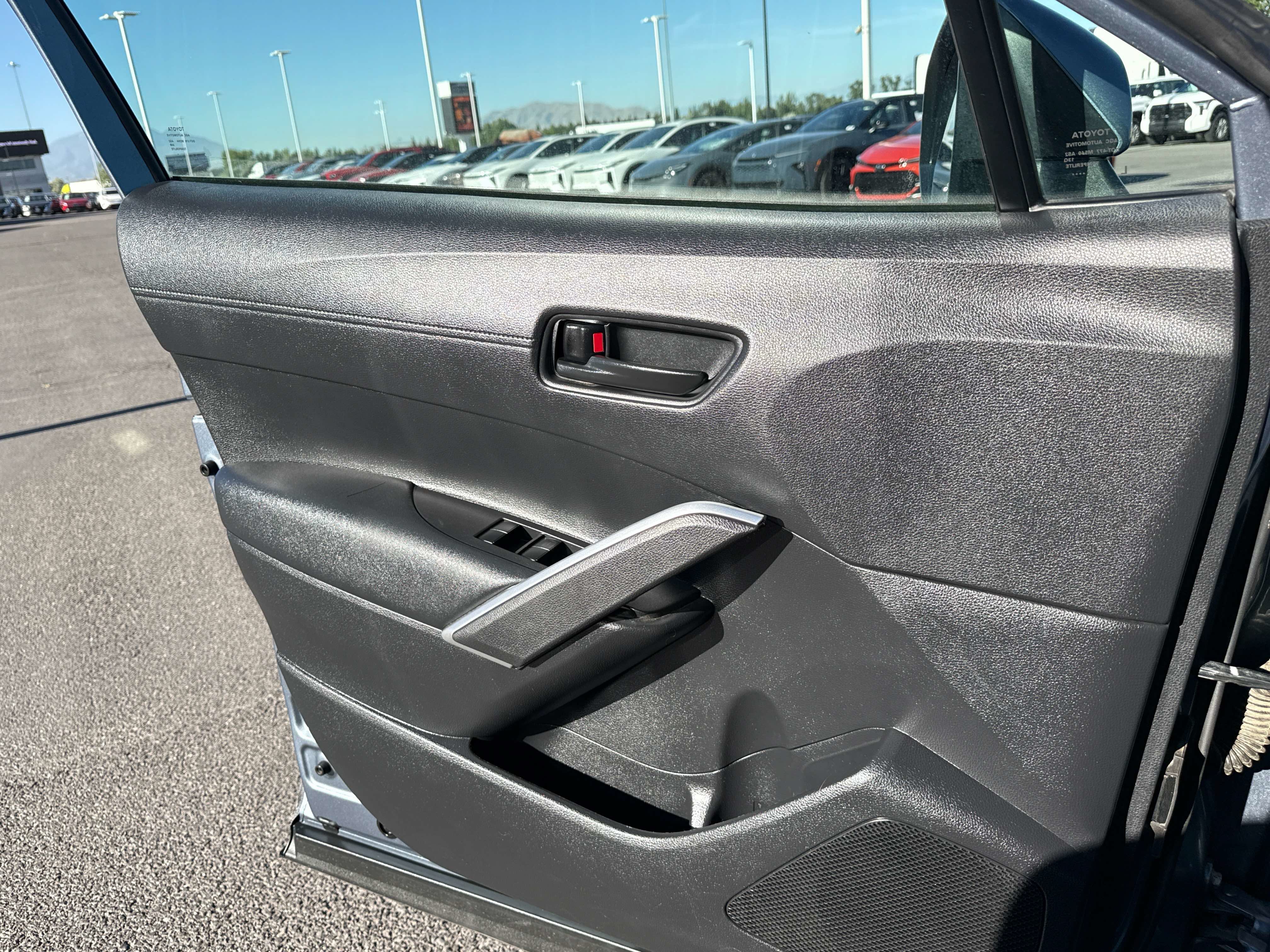 Used 2024 Toyota Corolla Cross AWD Hybrid image 12