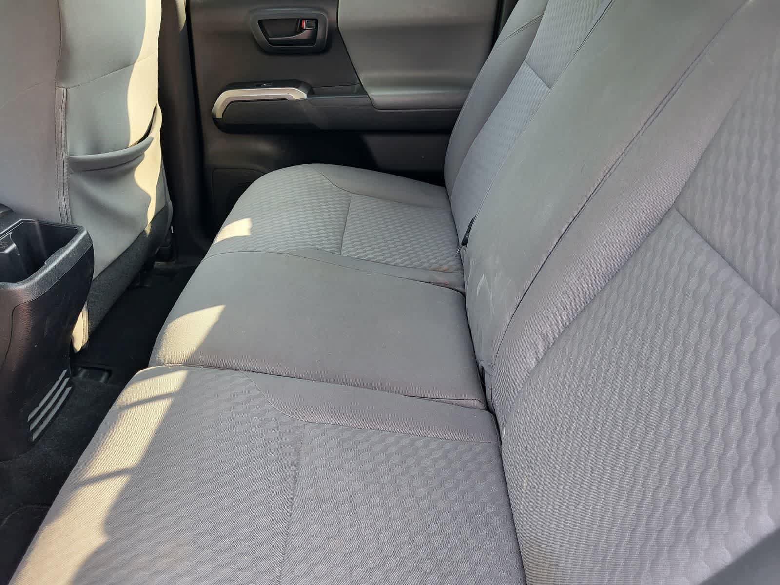 Used 2020 Toyota Tacoma SR5 RWD image 25