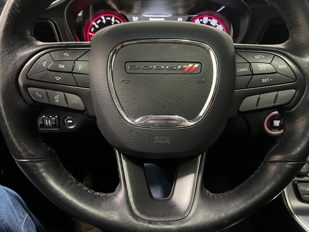 Used 2016 Dodge Challenger SXT Plus image 6
