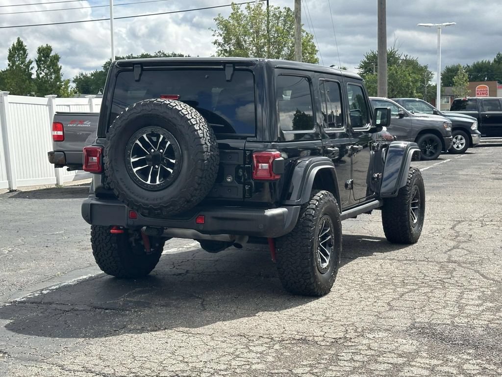 Used 2025 Jeep Wrangler Unlimited Rubicon AWD/4WD image 4