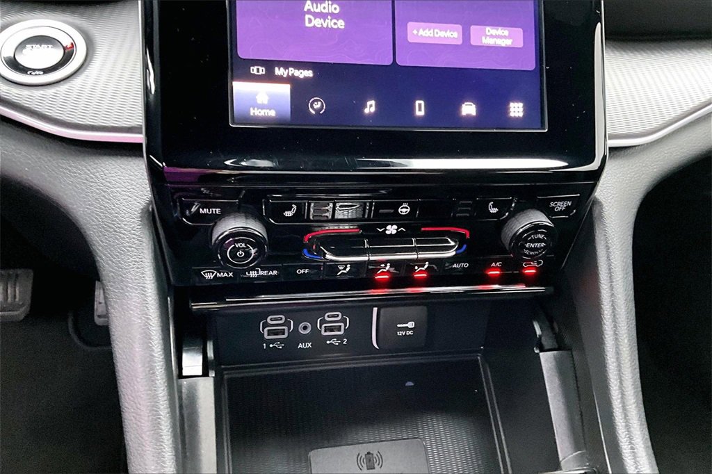 Used 2025 Jeep Grand Cherokee L Laredo w/ Luxury Tech Group I image 34