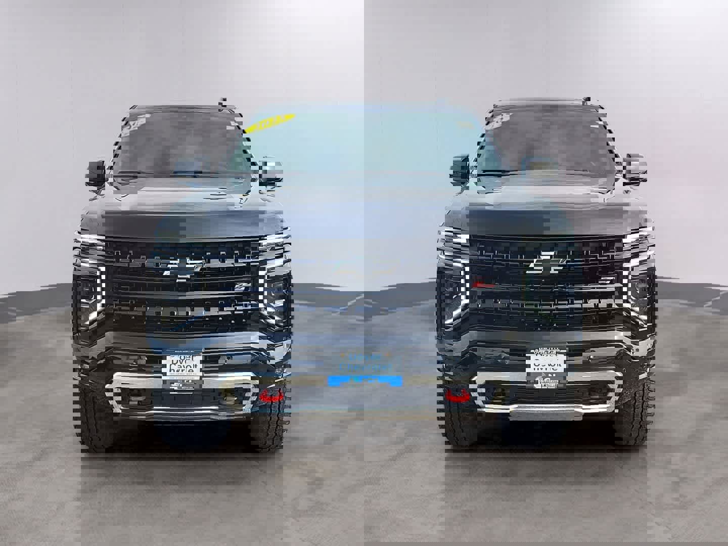 Certified 2025 Chevrolet Suburban Z71 image 2