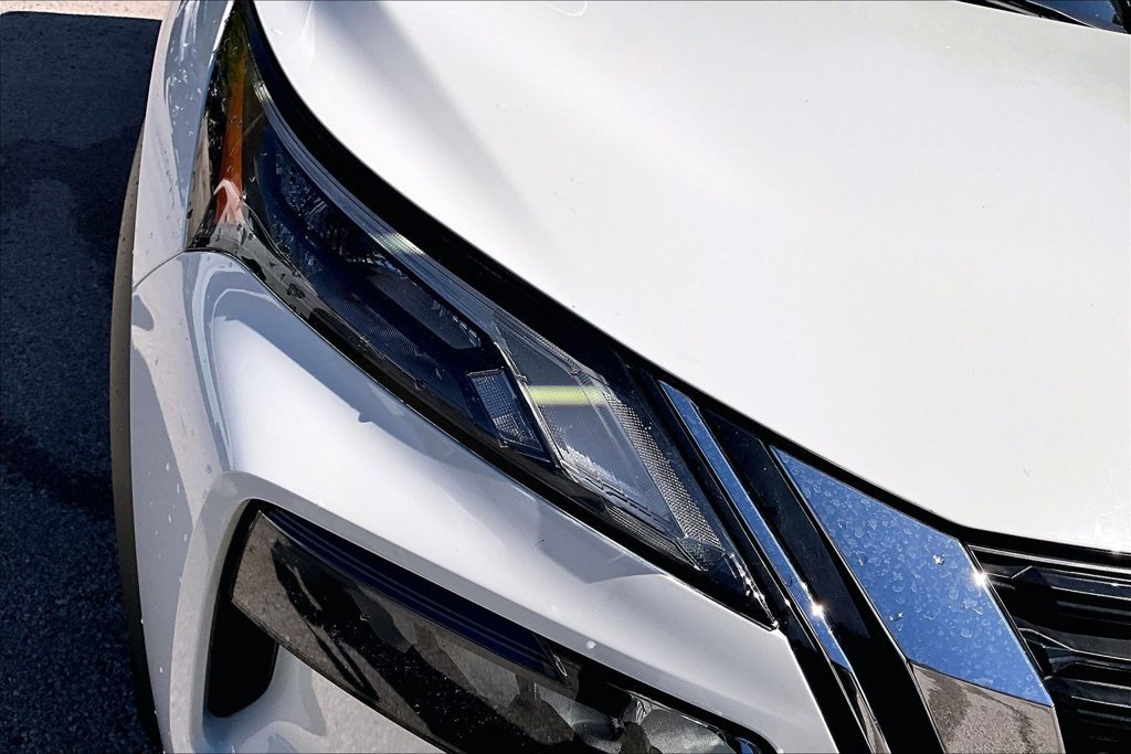 Used 2023 Nissan Rogue S FWD image 30