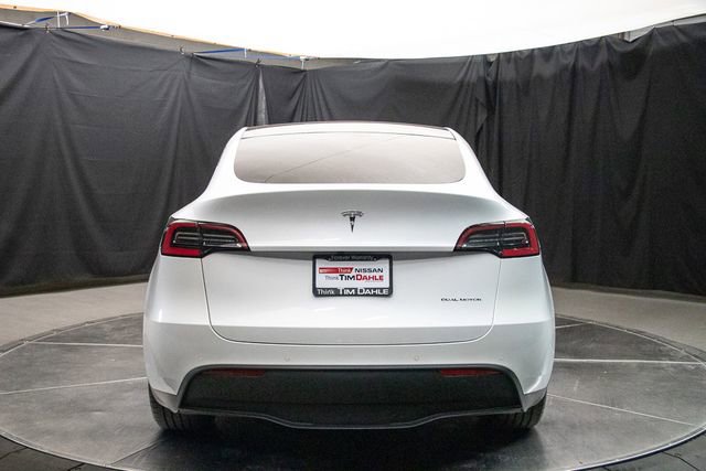 Used 2021 Tesla Model Y Long Range image 11