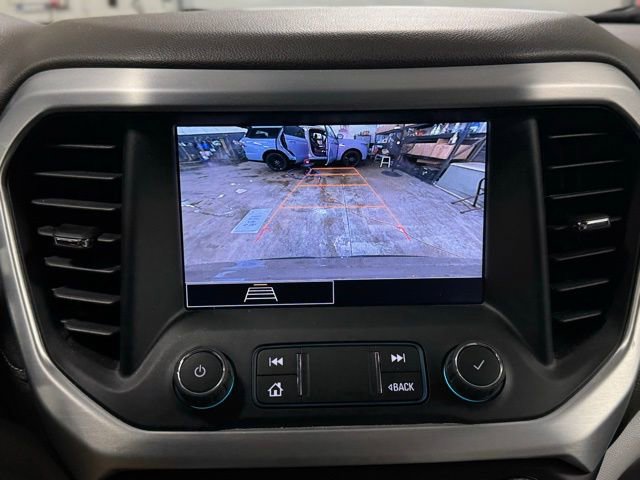 Used 2023 GMC Acadia SLE image 33