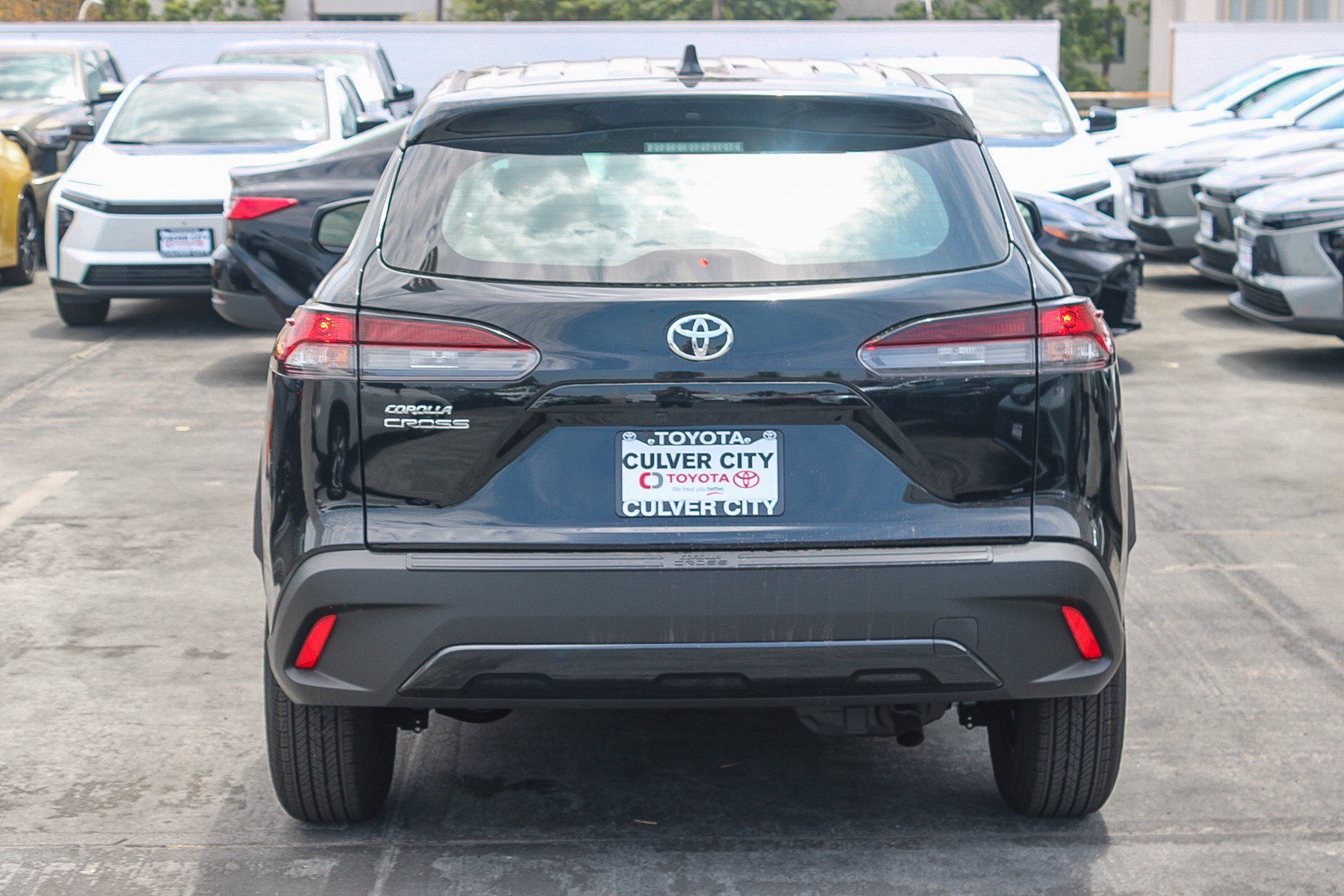 New 2026 Toyota Corolla Cross L FWD image 8