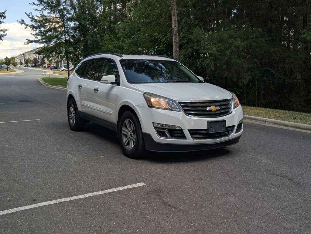 Used 2017 Chevrolet Traverse LT AWD/4WD image 14