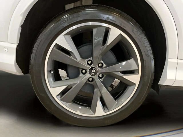 Used 2024 Audi Q4 e-tron Premium Plus w/ Premium Plus AWD/4WD image 99