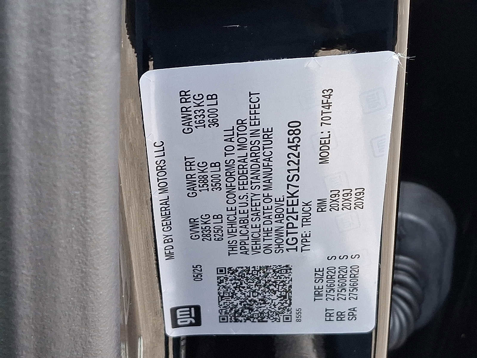 Used 2025 GMC Canyon Denali w/ LPO, Denali Black Edition image 26