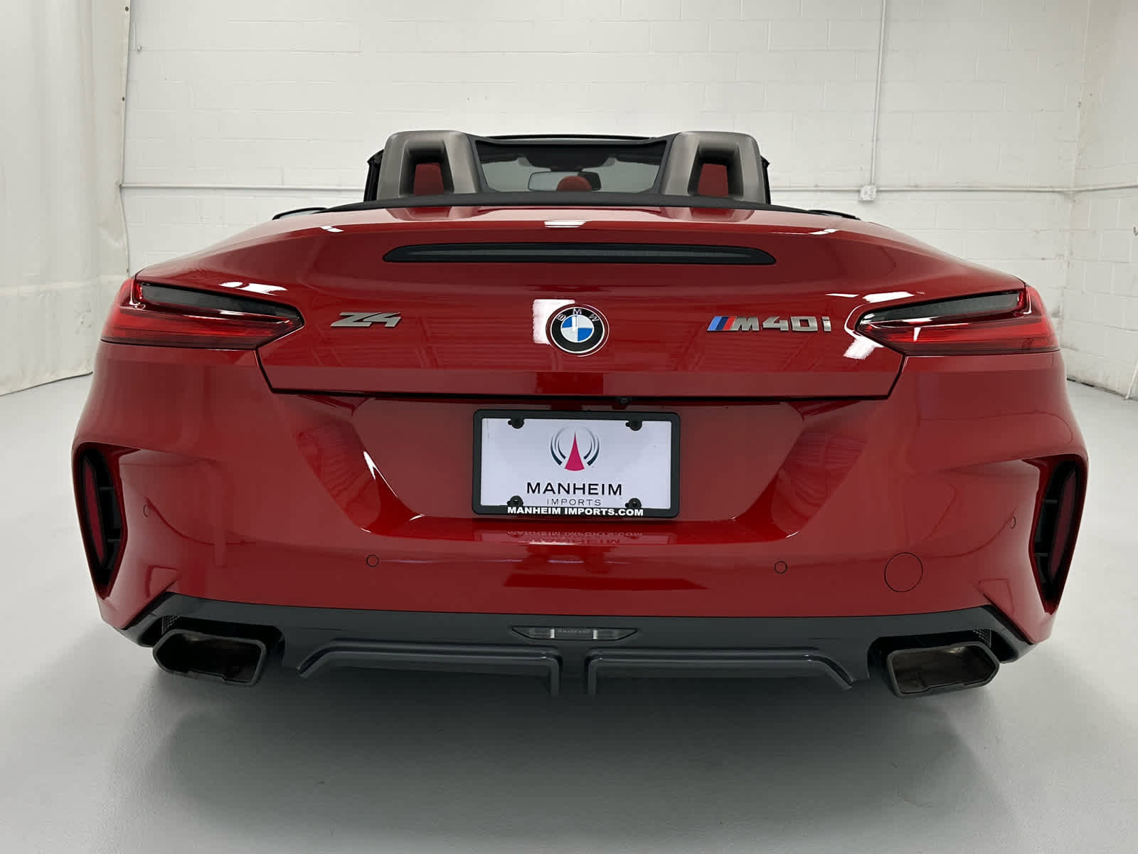 Used 2024 BMW Z4 M40i w/ Premium Package image 6