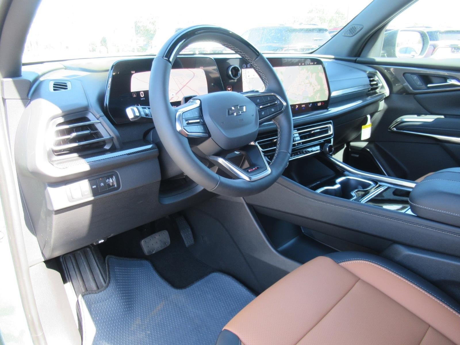 New 2027 Chevrolet Traverse Z71 w/ Enhanced Driving Package AWD/4WD image 17