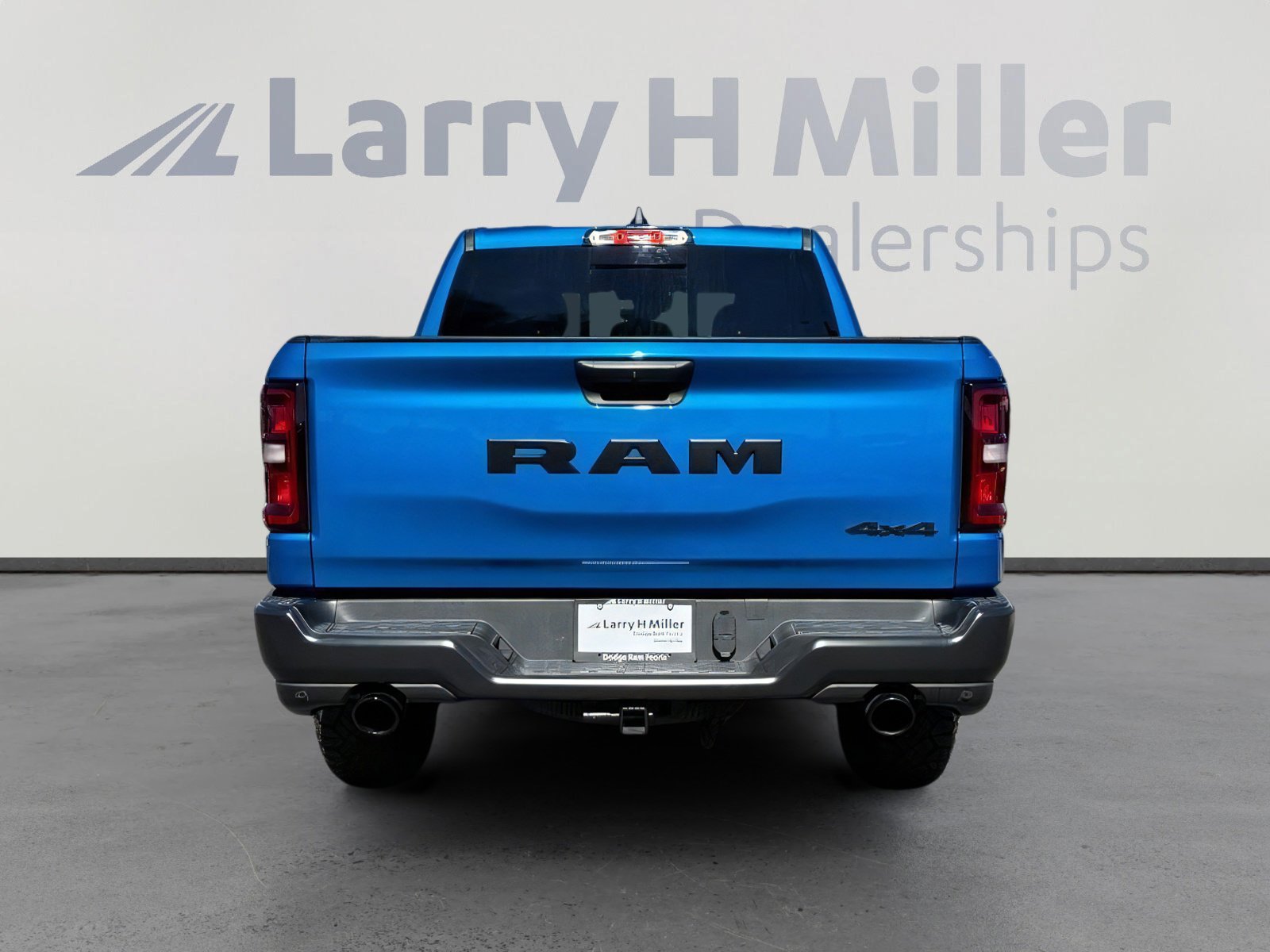 Used 2025 RAM 1500 Classic Warlock AWD/4WD image 4