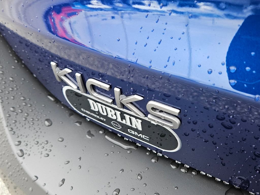 New 2026 Nissan Kicks SR image 9