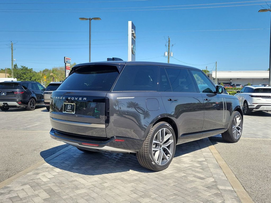 New 2026 Land Rover Range Rover Long Wheelbase SE AWD/4WD image 5