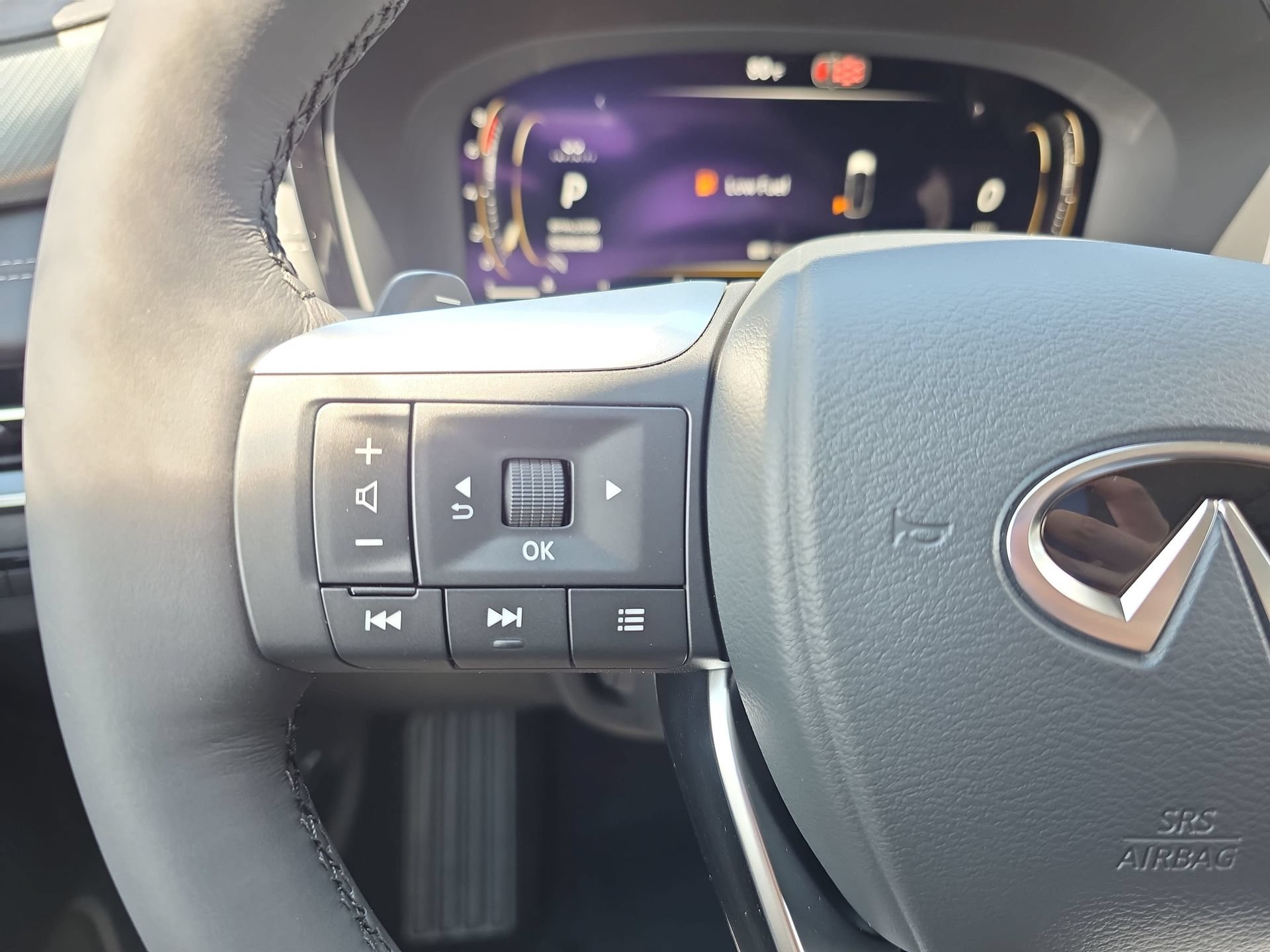 New 2027 INFINITI QX60 Luxe w/ Cargo Package FWD image 17