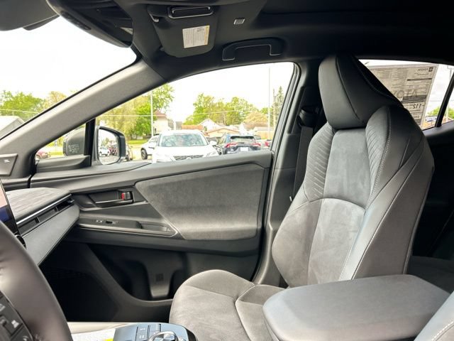 New 2026 Toyota C-HR AWD/4WD image 31