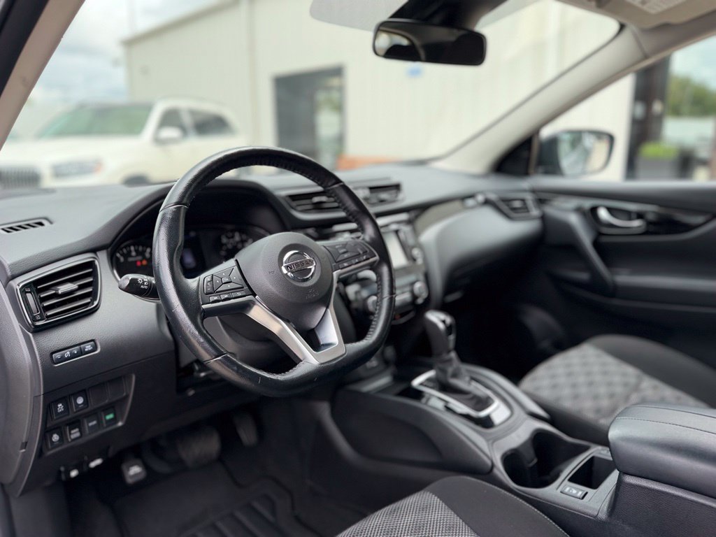 Used 2021 Nissan Rogue Sport SV AWD/4WD image 15