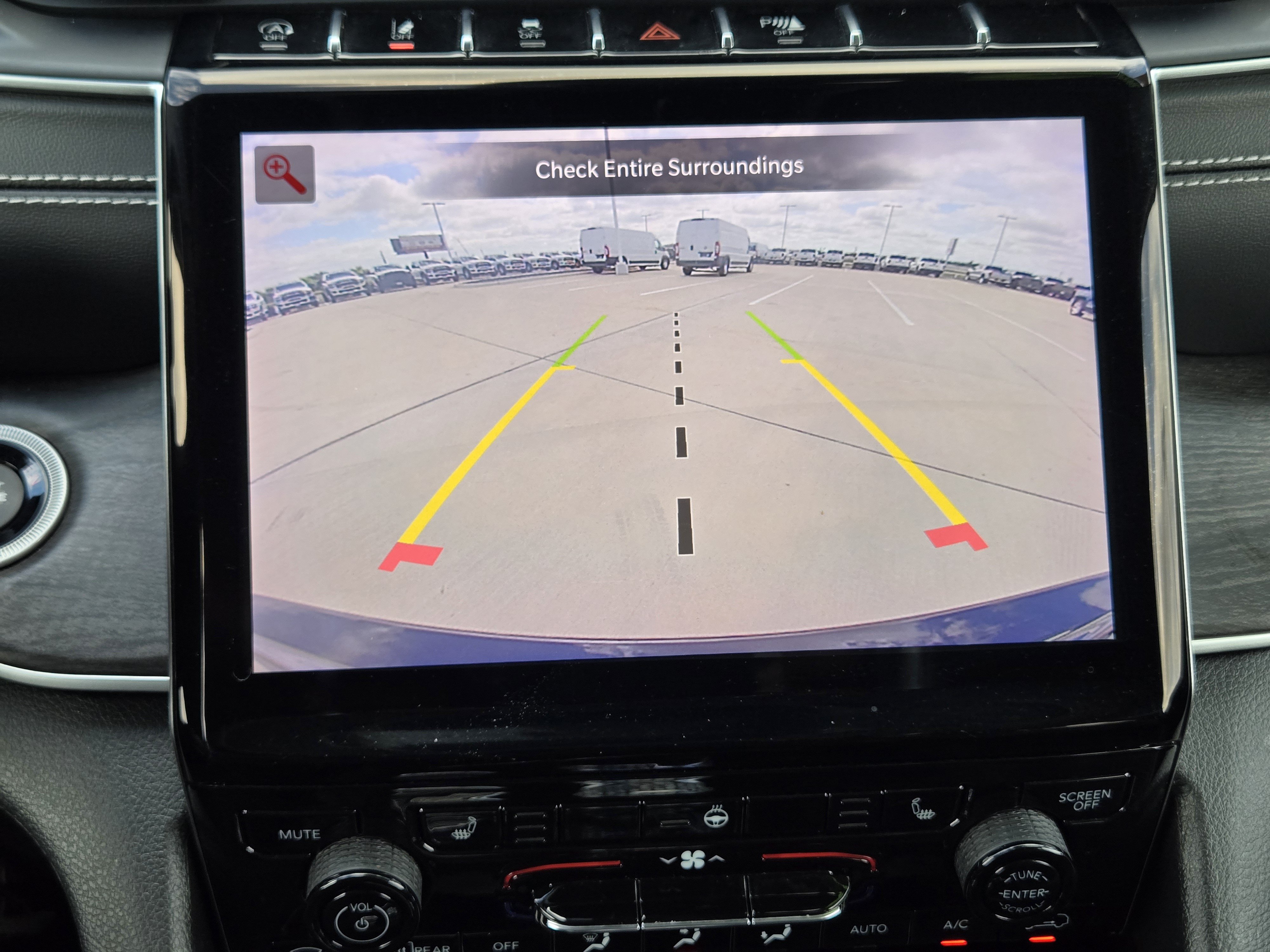 Certified 2023 Jeep Grand Cherokee Limited AWD/4WD image 19