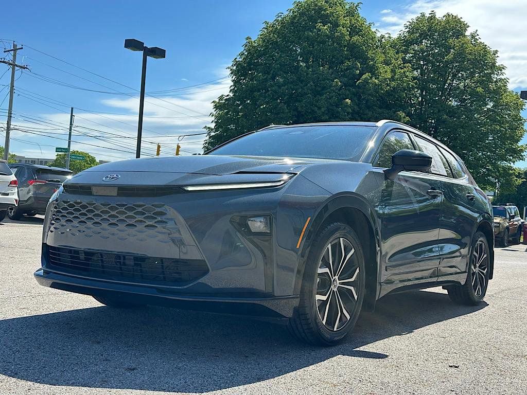 Certified 2025 Toyota Crown Signia w/ Tow-Hitch Package (TMS)