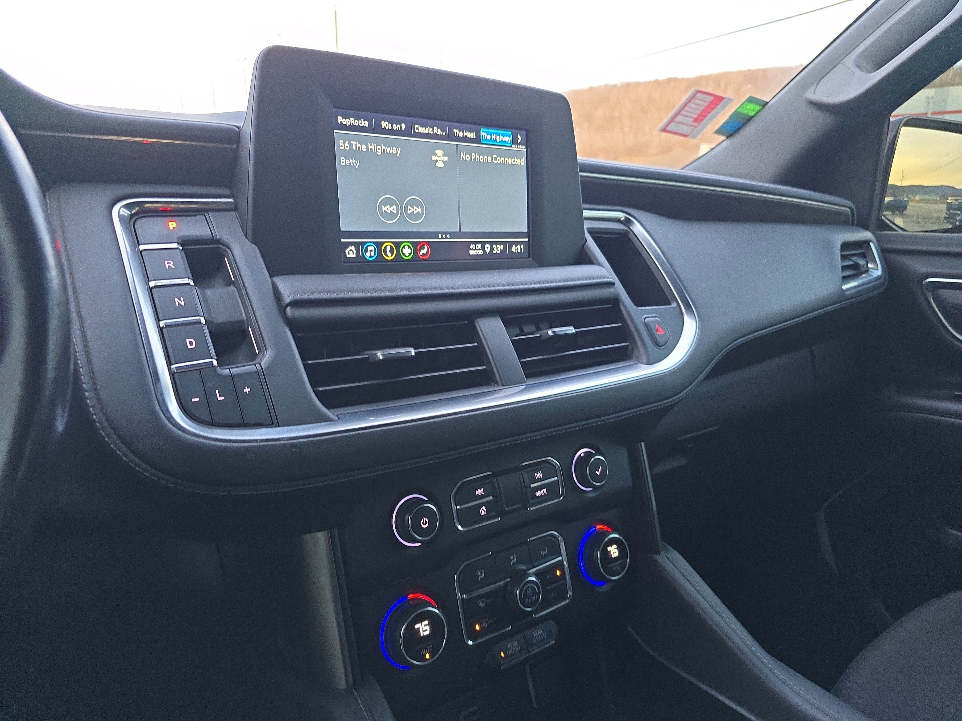 Used 2022 Chevrolet Suburban LS image 26