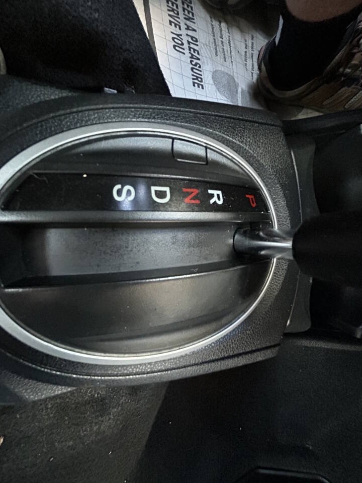 Used 2013 Honda Fit Sport image 2