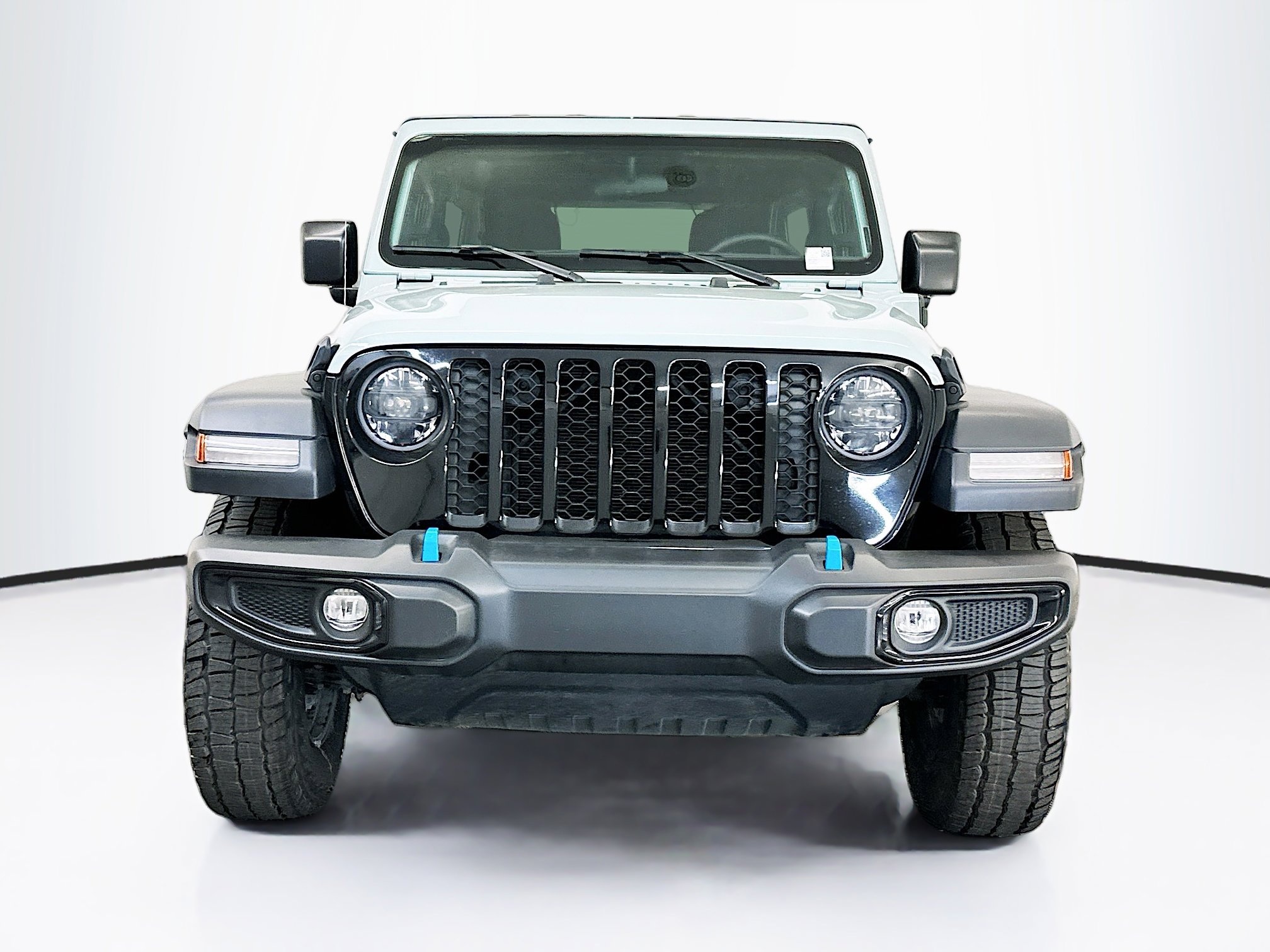 Used 2023 Jeep Wrangler Unlimited image 2