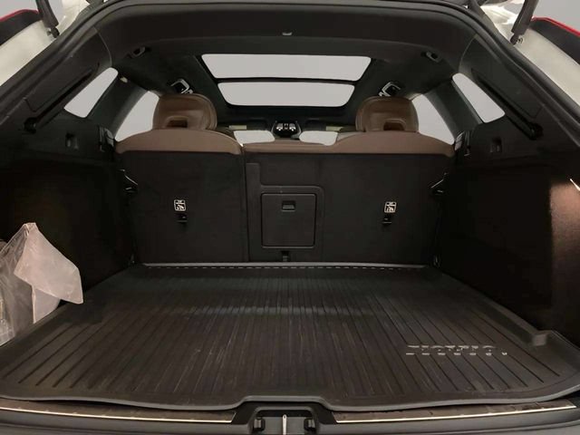 Used 2024 Volvo XC60 B5 Plus w/ Protection Package Premier AWD/4WD image 82