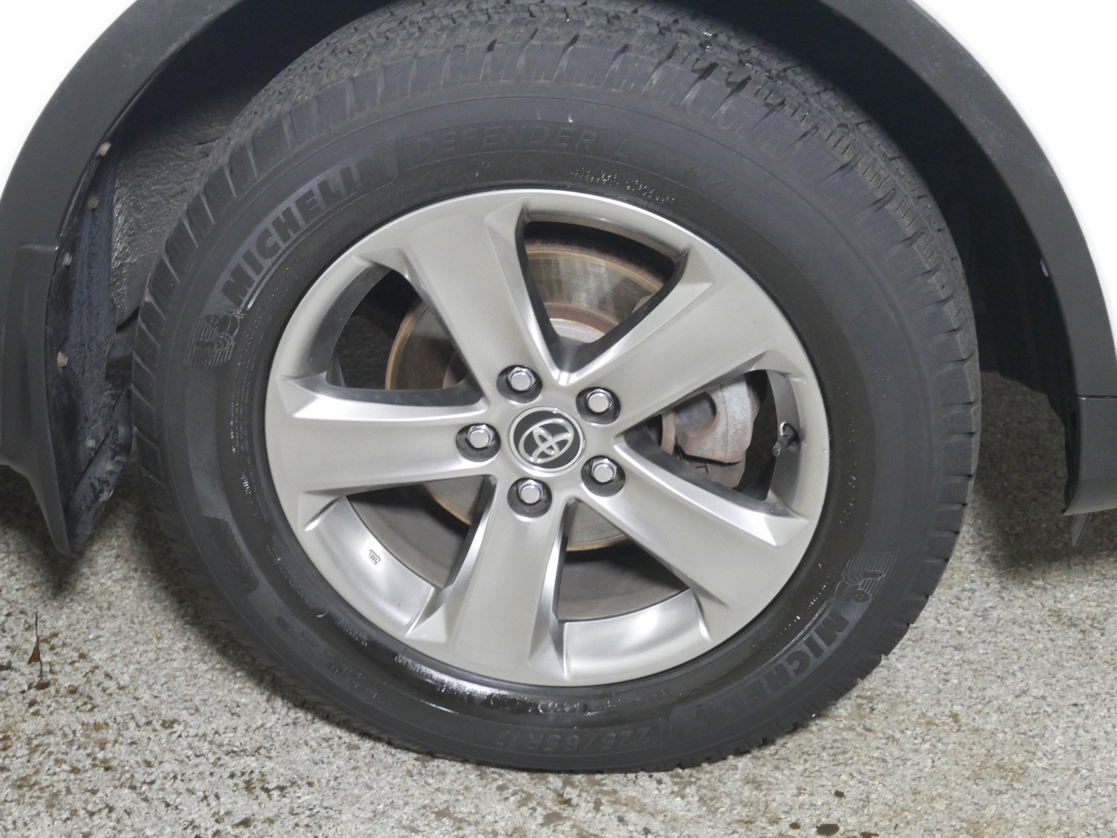 Used 2015 Toyota RAV4 XLE AWD/4WD image 15