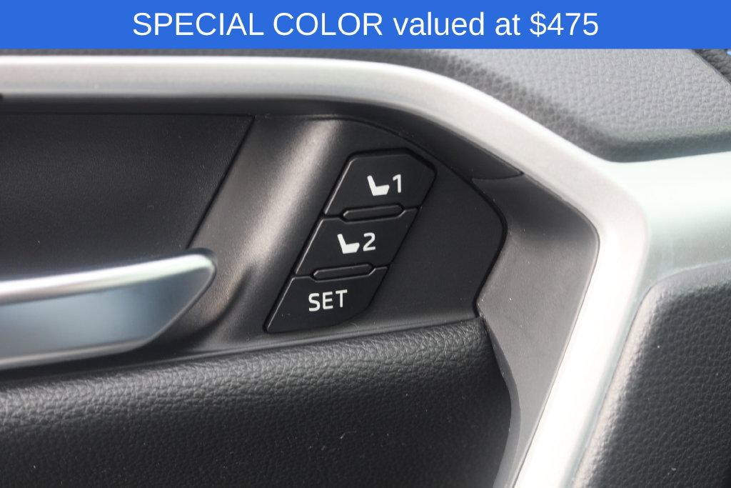 Used 2025 Toyota RAV4 XSE w/ Advanced Technology Package AWD/4WD image 7