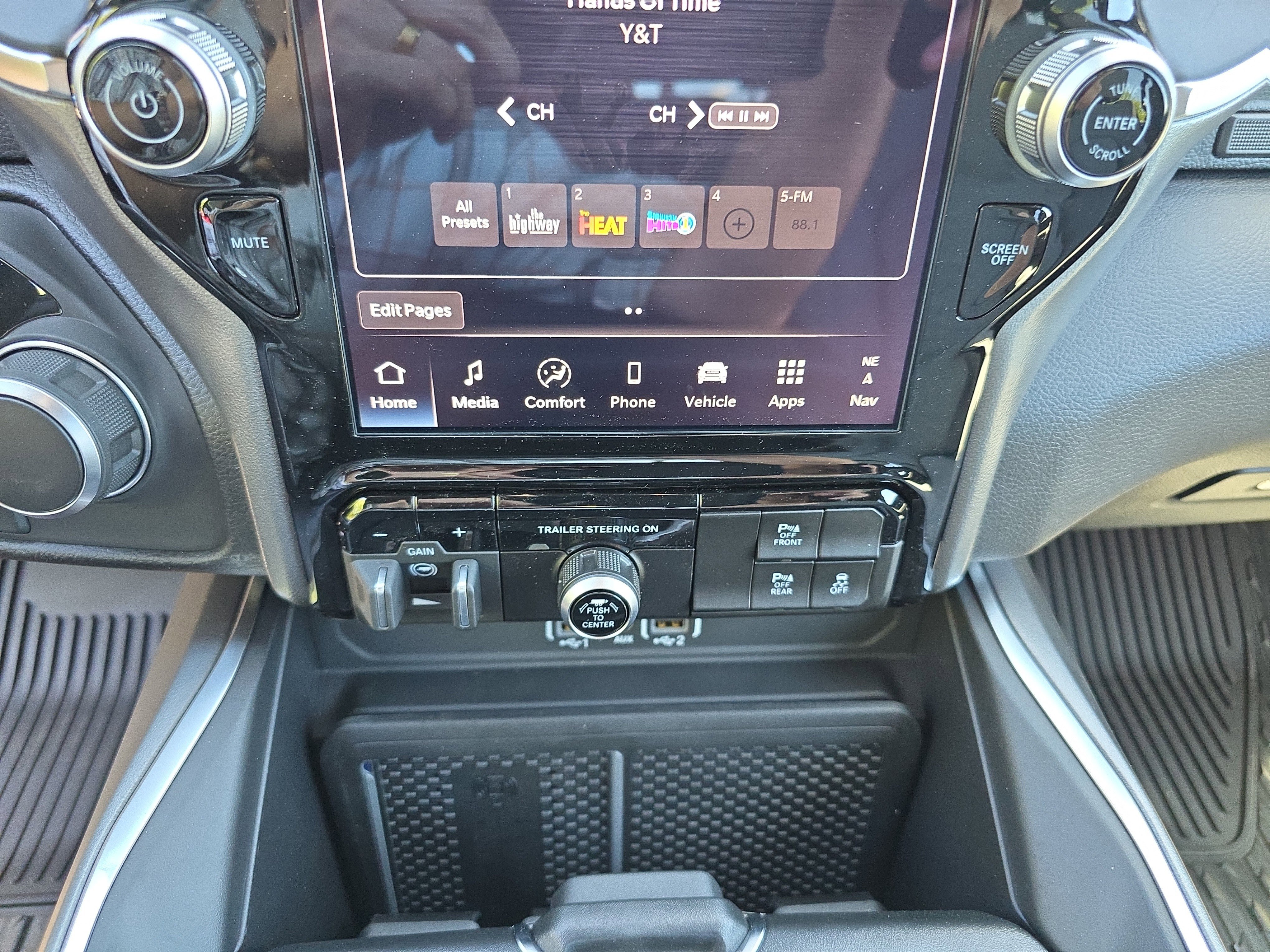 New 2025 RAM 1500 Big Horn image 28