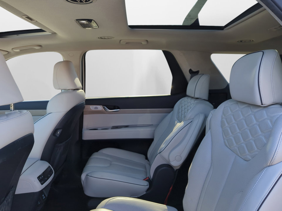 Used 2021 Hyundai Palisade Limited image 9