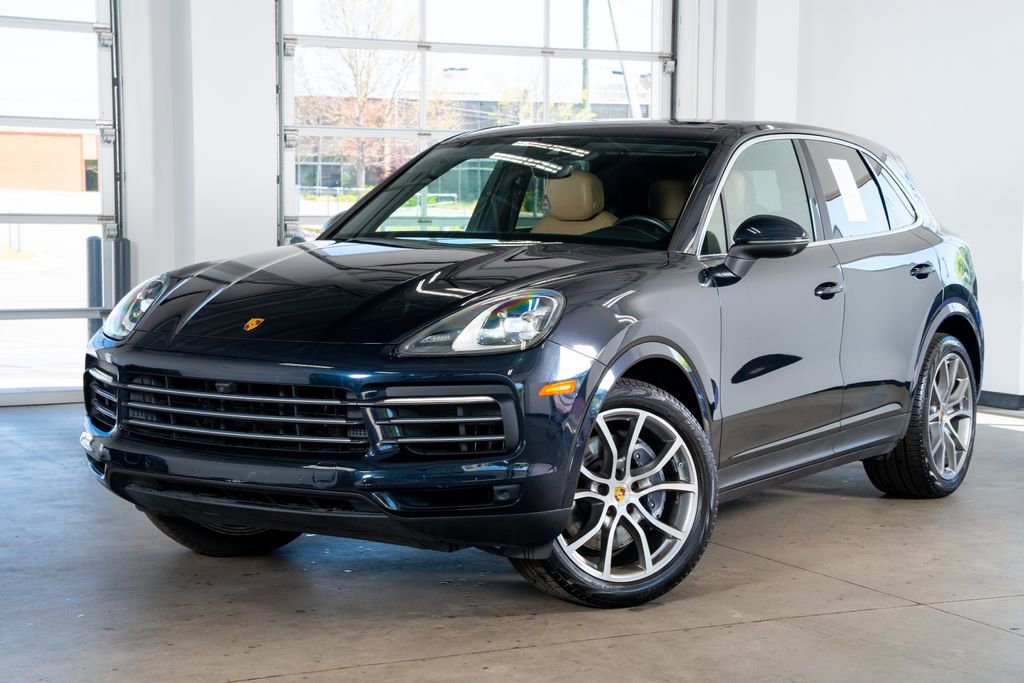 Used 2021 Porsche Cayenne AWD/4WD image 2