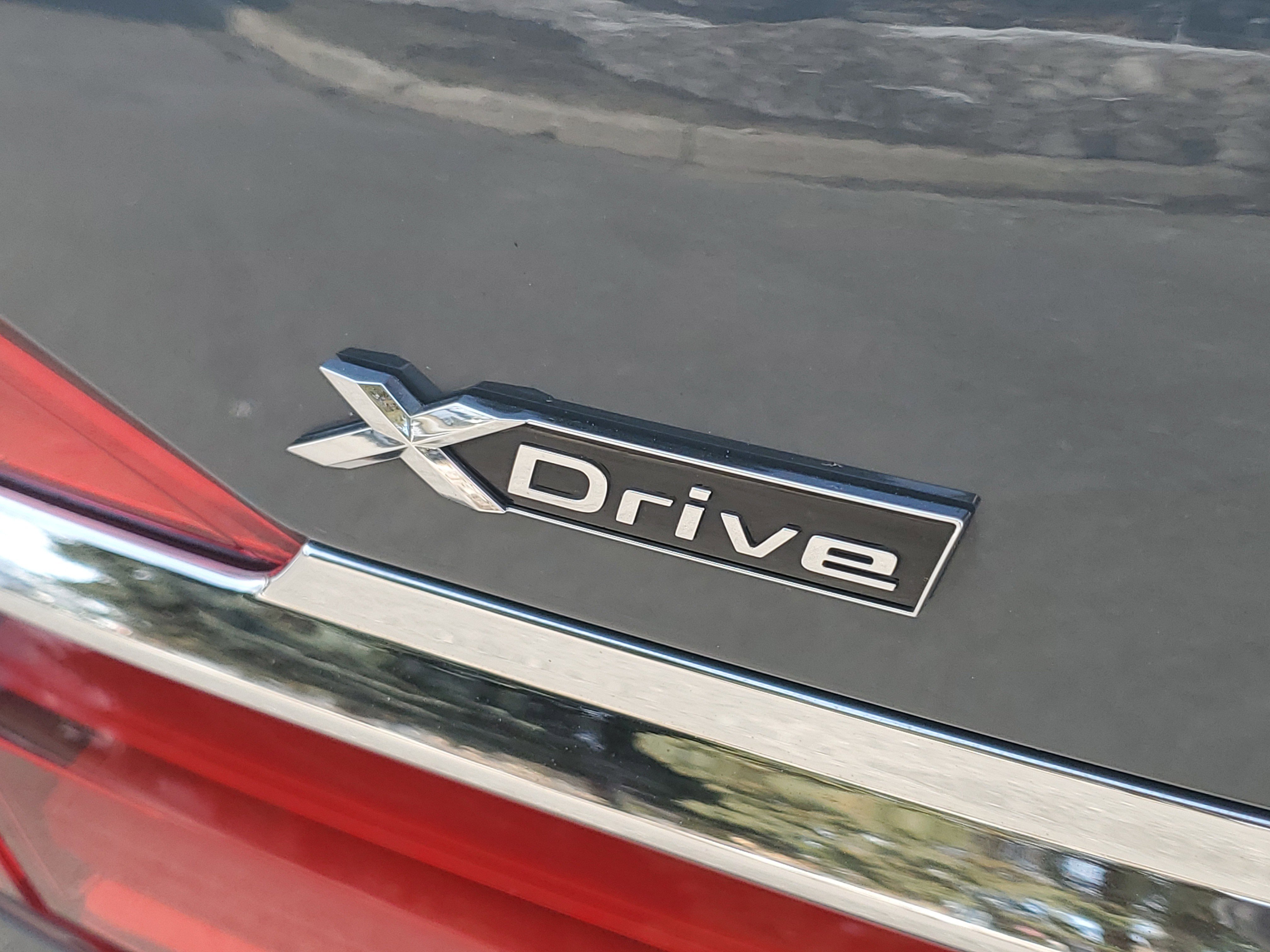 Used 2019 BMW 750i xDrive w/ Executive Package image 31