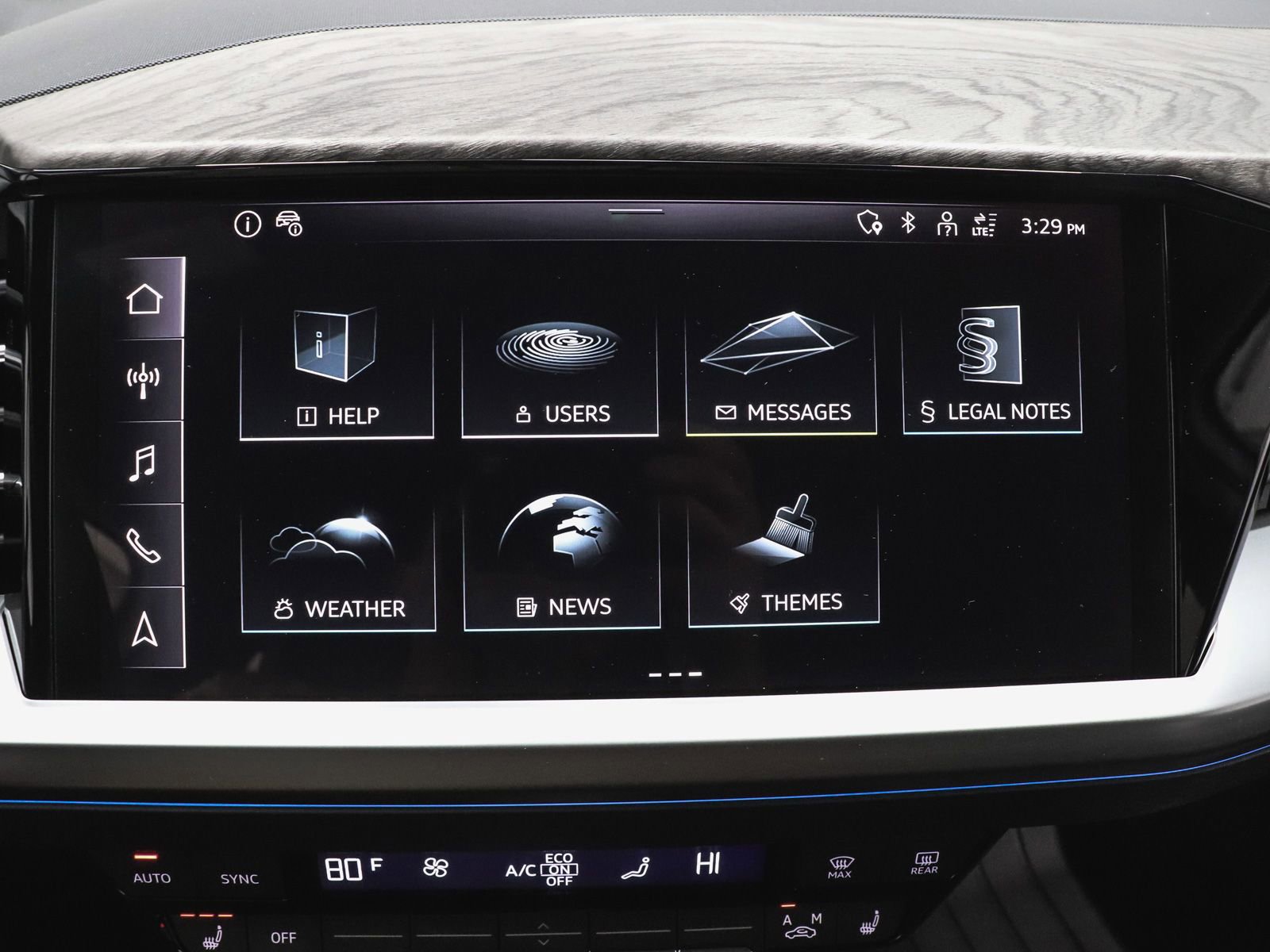 Used 2025 Audi Q4 e-tron Premium Plus w/ Premium Plus image 37