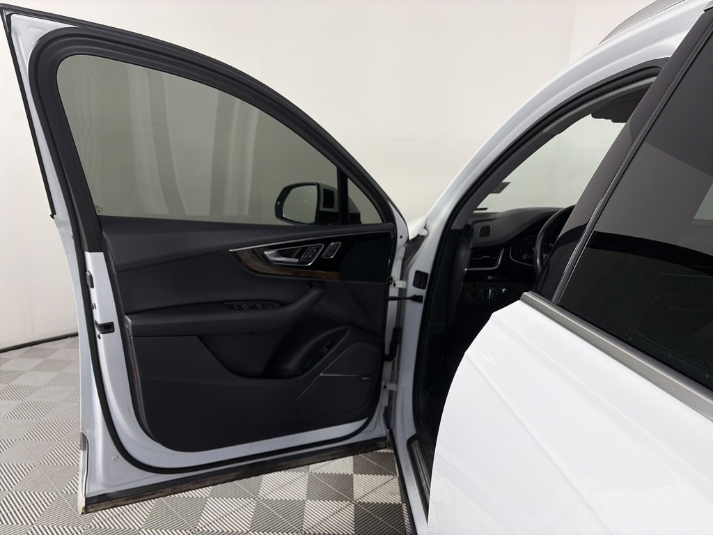 Used 2018 Audi Q7 3.0T Prestige image 10