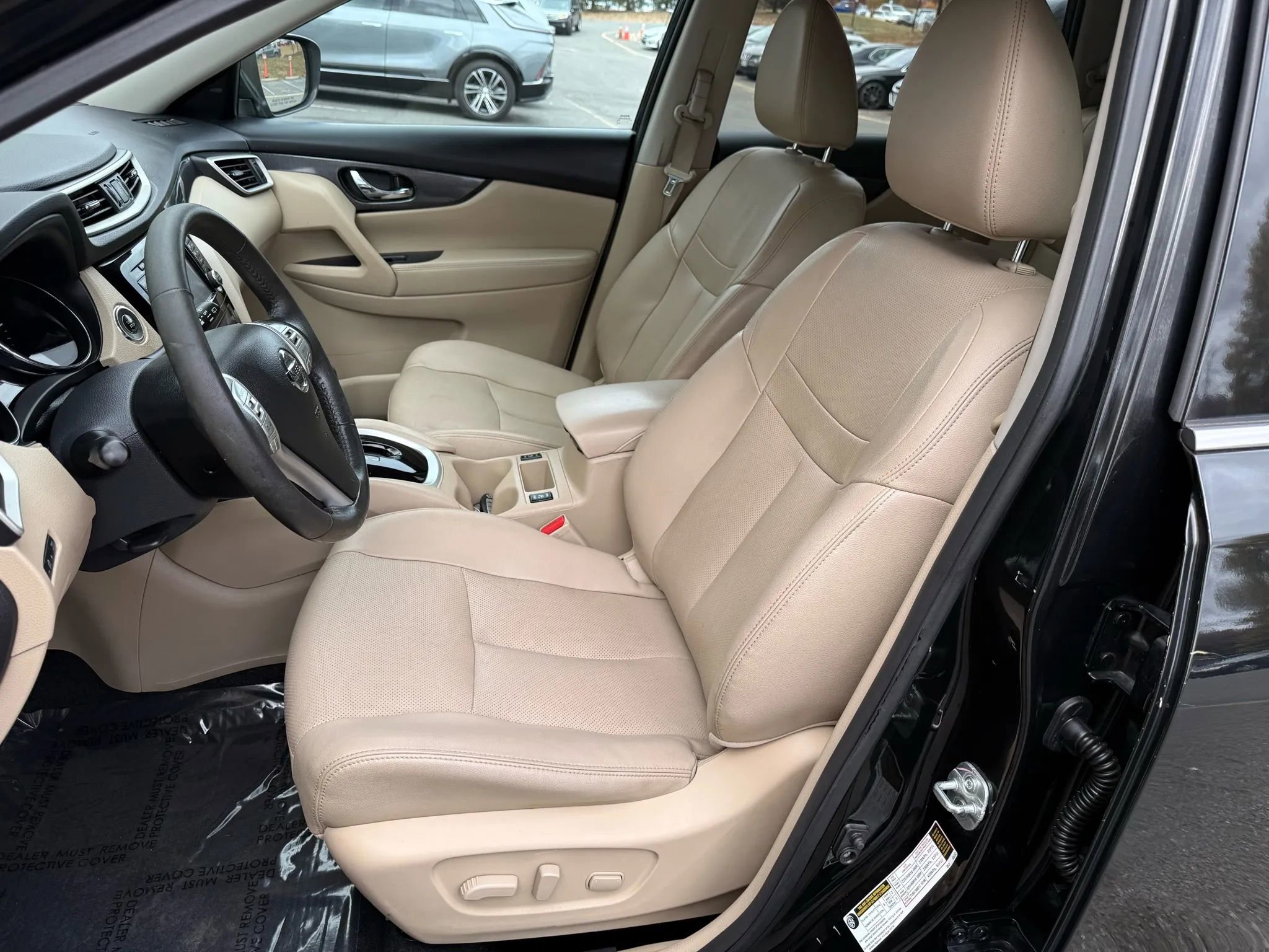 Used 2016 Nissan Rogue SL w/ SL Premium Package image 16