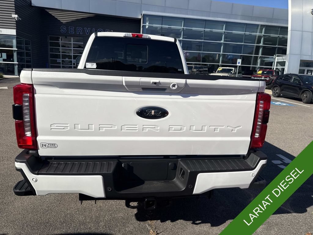 New 2026 Ford F350 Lariat w/ Black Appearance Package AWD/4WD image 3
